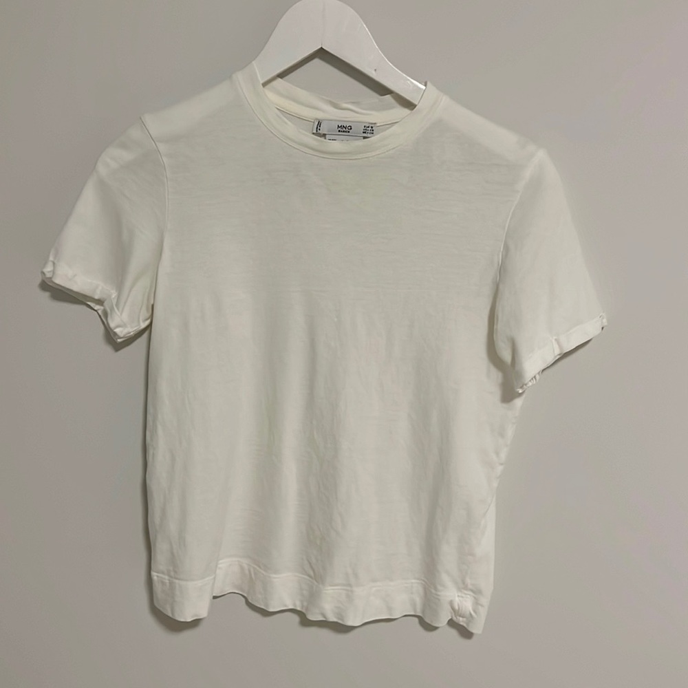 Plain white T-shirt